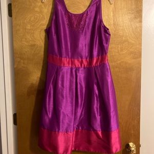 Two-tone Miss Sixty dress with pretty appliqué—and pockets! Size 12 (almost new)